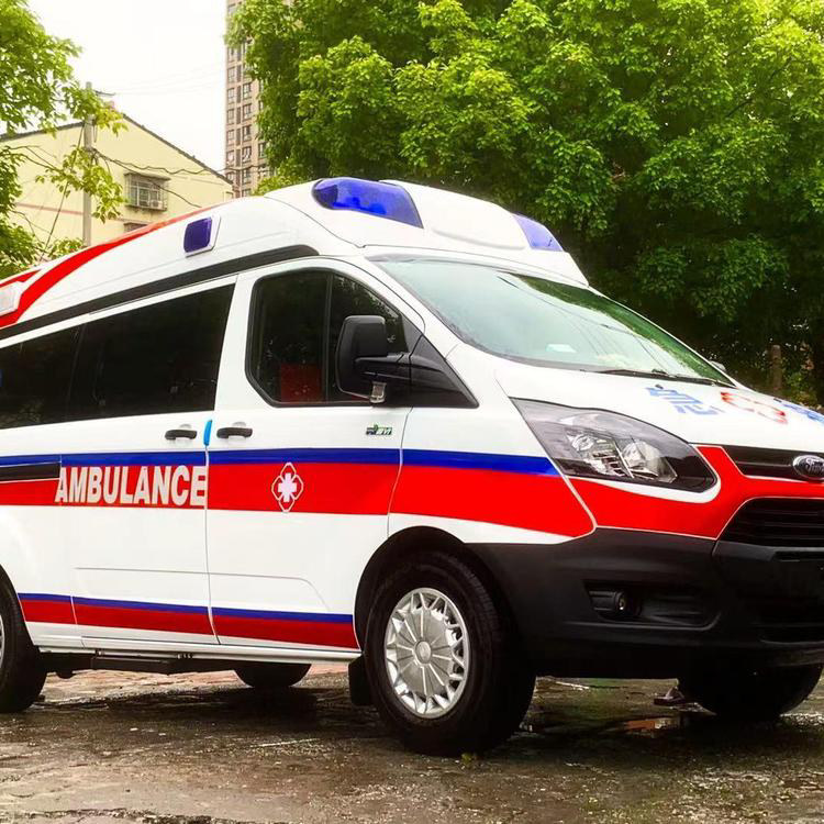 个旧跨省救护车出租护送返乡